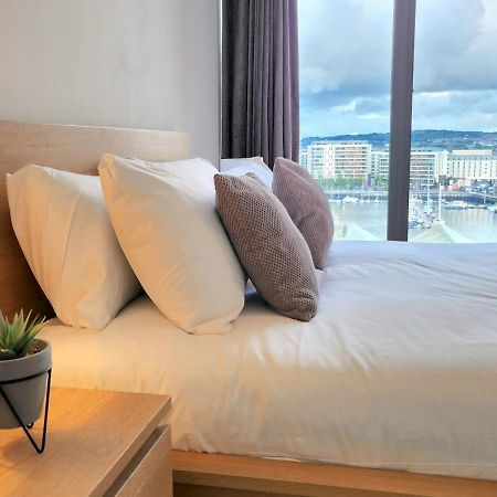 Appartement Pass The Keys Stunning Penthouse With Balcony Sunset Views à Belfast Extérieur photo