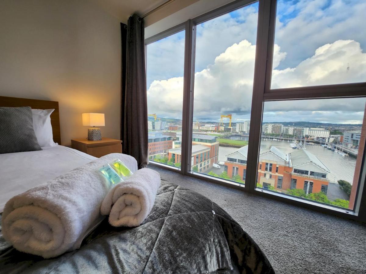 Appartement Pass The Keys Stunning Penthouse With Balcony Sunset Views à Belfast Extérieur photo