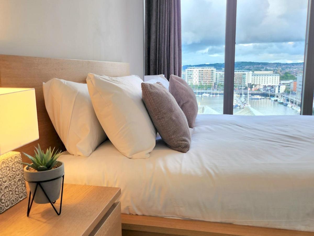 Appartement Pass The Keys Stunning Penthouse With Balcony Sunset Views à Belfast Extérieur photo