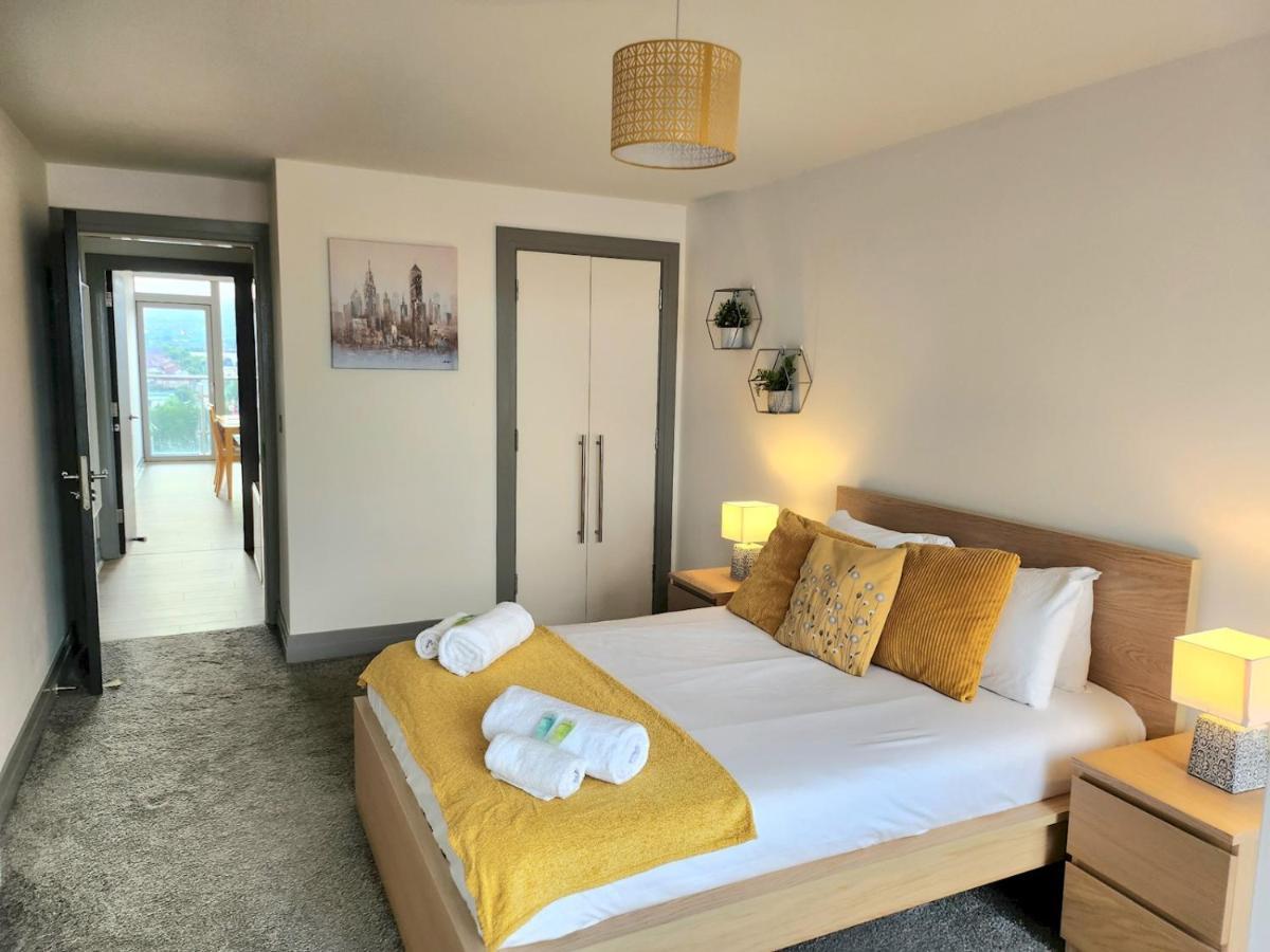 Appartement Pass The Keys Stunning Penthouse With Balcony Sunset Views à Belfast Extérieur photo