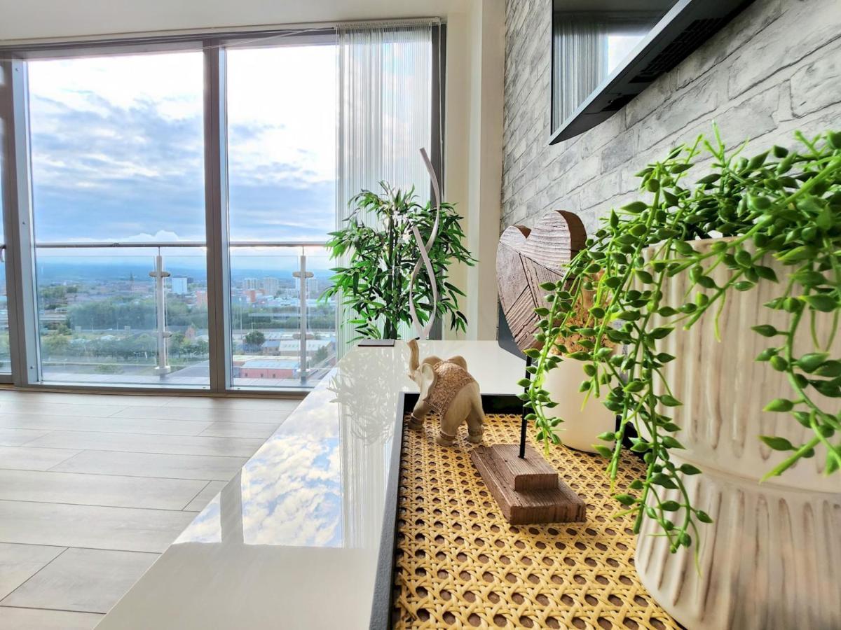 Appartement Pass The Keys Stunning Penthouse With Balcony Sunset Views à Belfast Extérieur photo