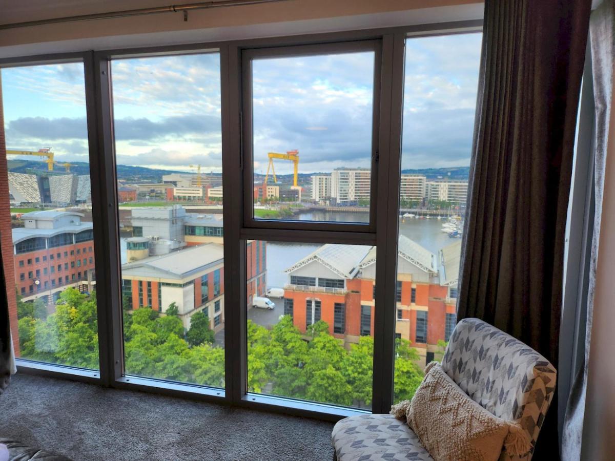 Appartement Pass The Keys Stunning Penthouse With Balcony Sunset Views à Belfast Extérieur photo