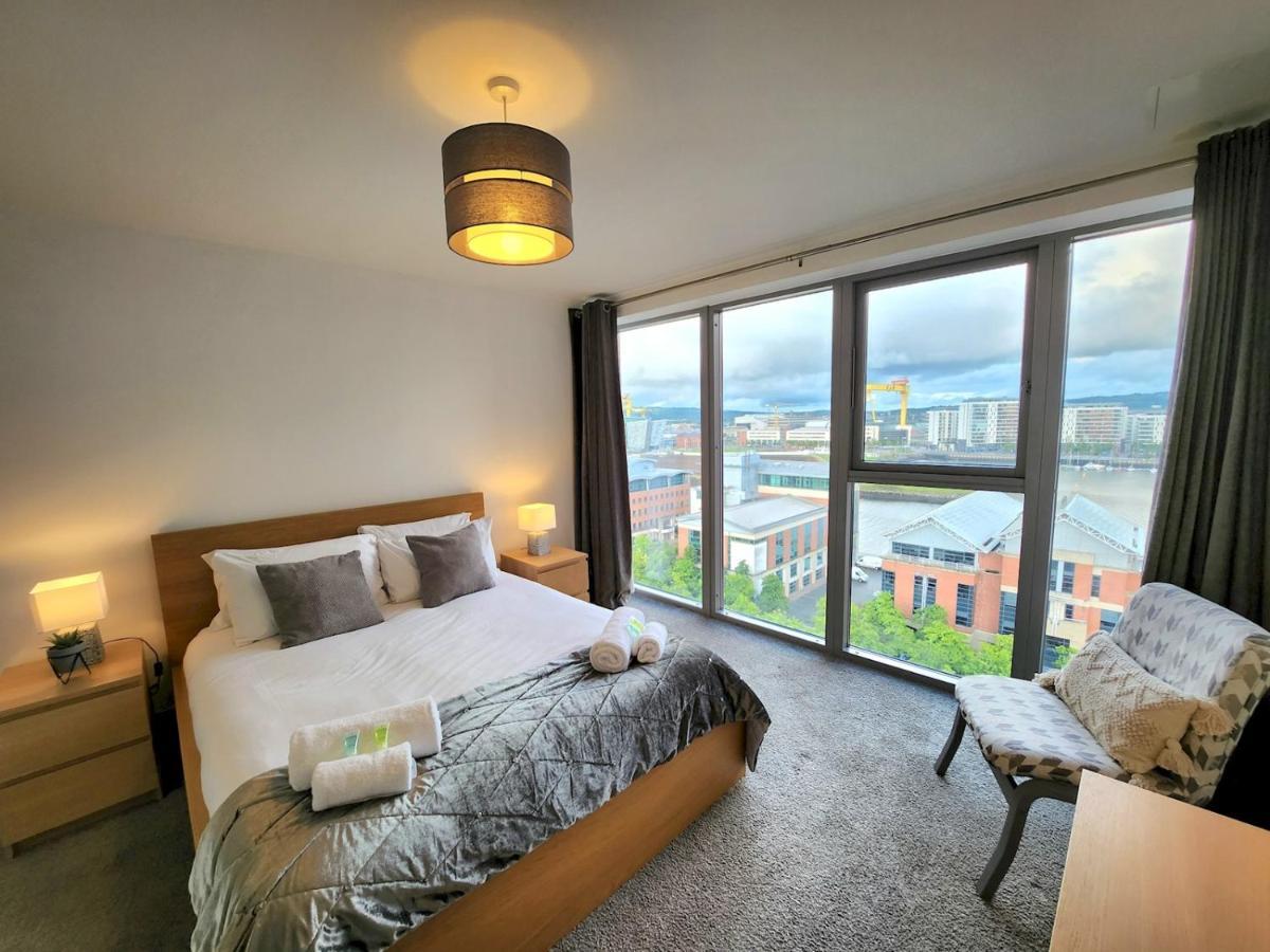 Appartement Pass The Keys Stunning Penthouse With Balcony Sunset Views à Belfast Extérieur photo